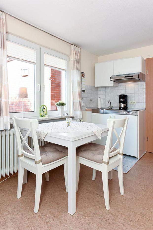 Ferienwohnungen Im Haus Nordseebrise Нойхарлингерзиль Экстерьер фото