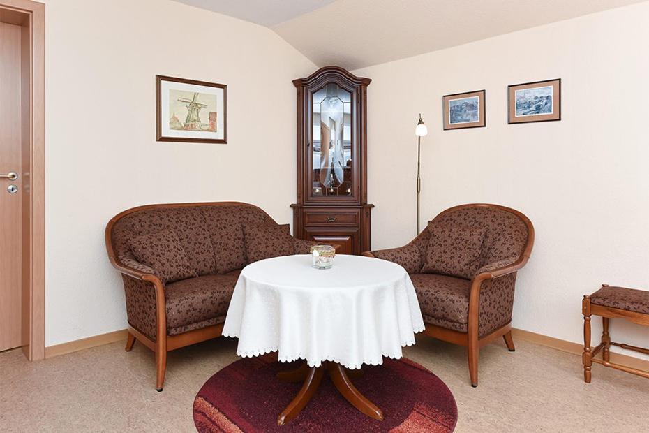 Ferienwohnungen Im Haus Nordseebrise Нойхарлингерзиль Экстерьер фото